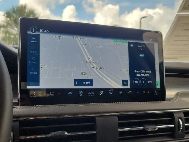 2024 Lincoln Corsair Premiere photo 25