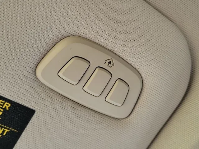 2022 Lincoln Corsair Standard photo 28