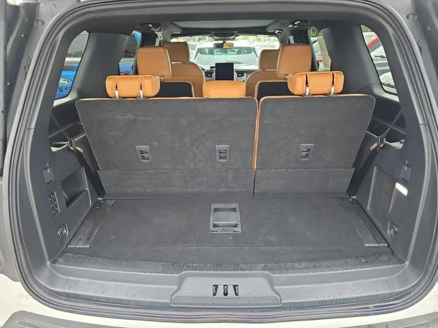 2024 Ford Expedition Platinum photo 7
