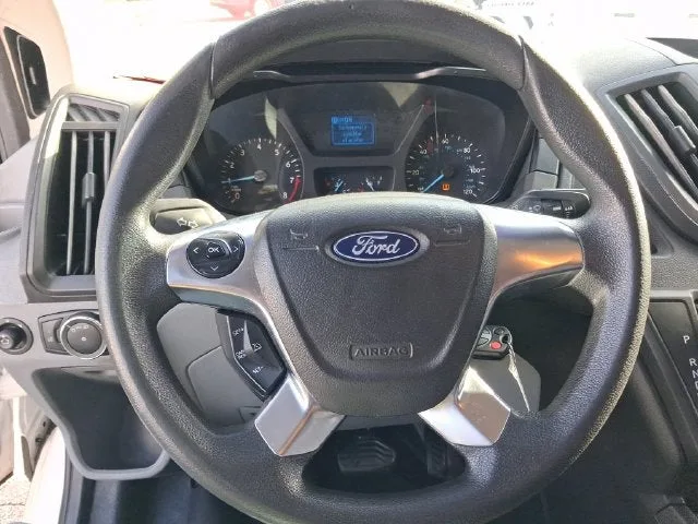 2019 Ford Transit-250 Base photo 13