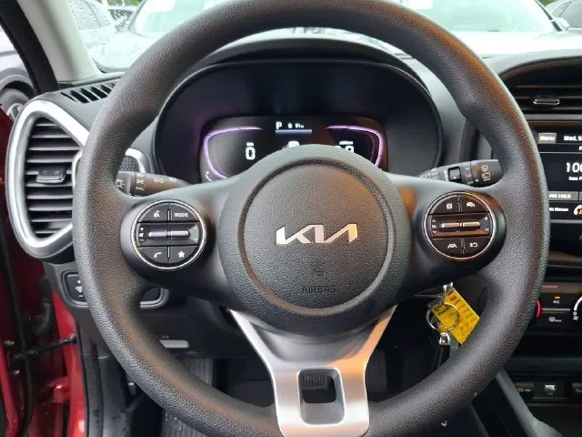 2023 Kia Soul LX photo 15