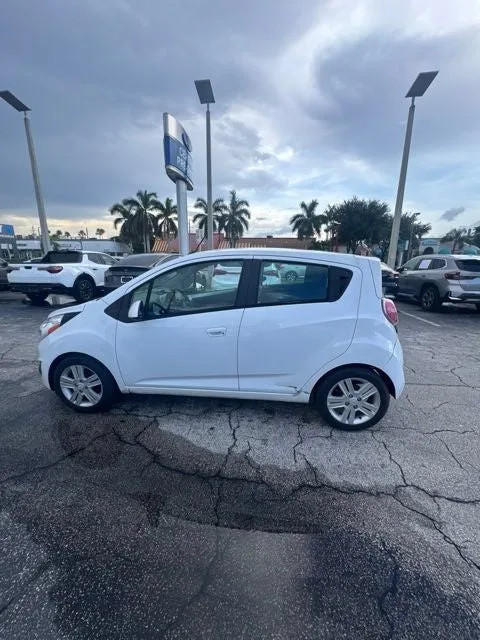 2015 Chevrolet Spark 1LT photo 2