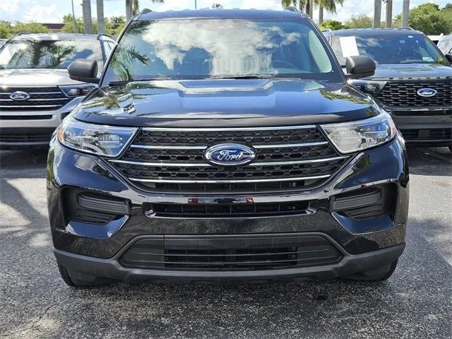 2023 Ford Explorer XLT photo 16
