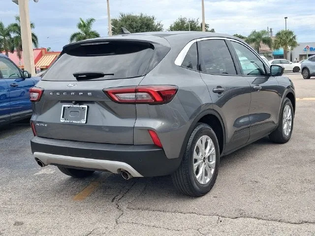 2023 Ford Escape Active photo 4
