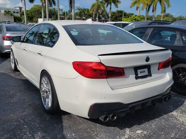 2018 BMW 5 Series 530i xDrive photo 4