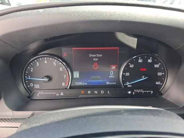 2022 Ford Explorer ST-Line photo 17
