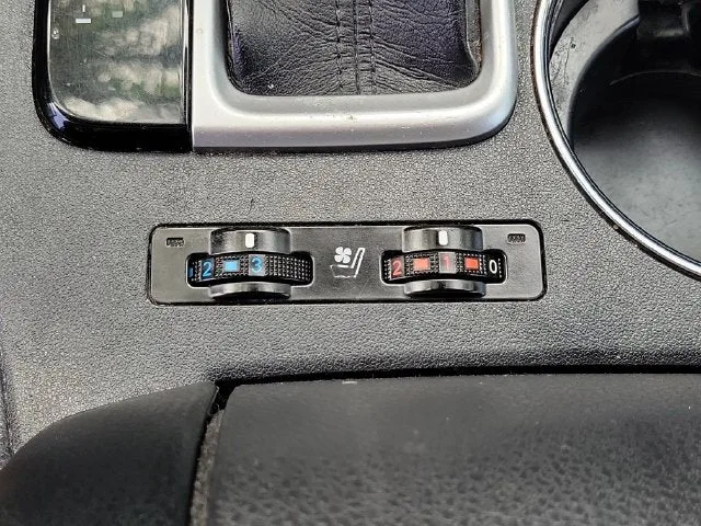 2017 Toyota Highlander Limited Platinum photo 28