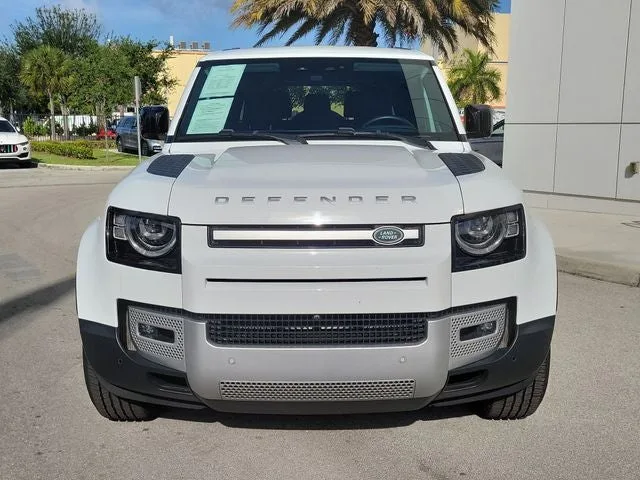 2024 Land Rover Defender 130 S photo 2