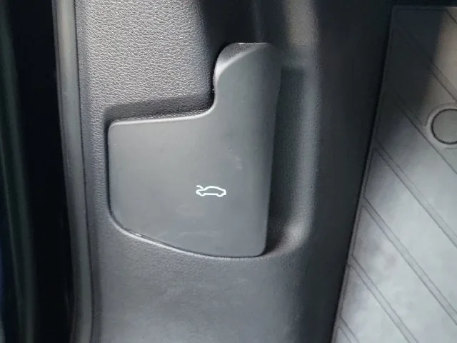 2025 Audi Q5 40 Premium quattro photo 13