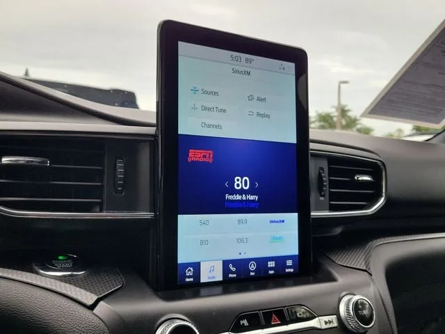 2020 Ford Explorer ST photo 25