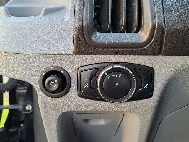 2015 Ford Transit-250 Base photo 20