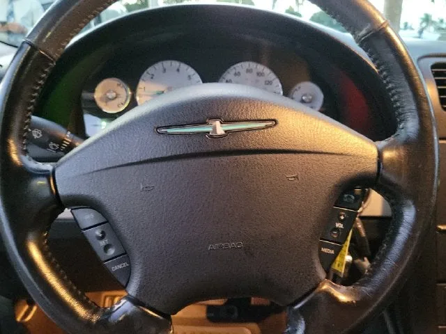 2005 Ford Thunderbird Base photo 20