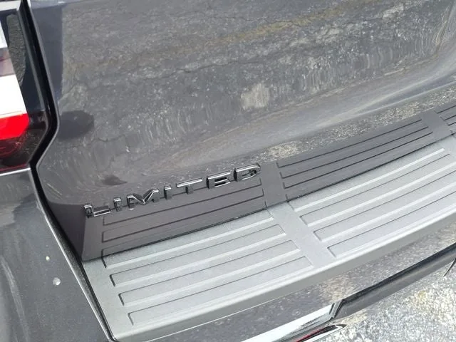 2022 Ford Expedition Limited photo 6