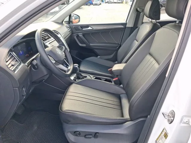 2022 Volkswagen Tiguan 2.0T SE photo 12