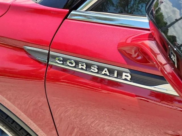 2025 Lincoln Corsair Premiere photo 7