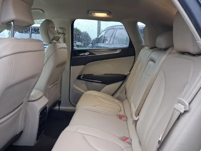 2019 Lincoln MKC Standard photo 6