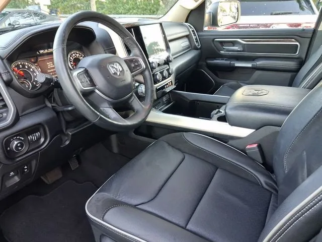 2019 RAM 1500 Laramie photo 11