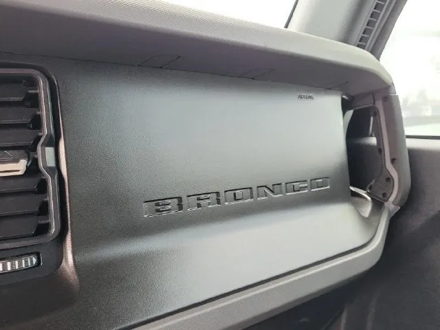 2023 Ford Bronco Big Bend photo 24