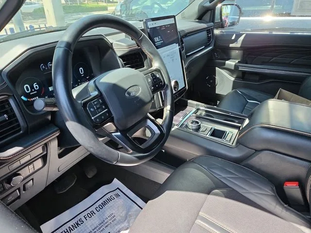 2024 Ford Expedition Max Platinum photo 17