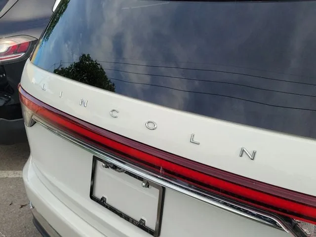 2023 Lincoln Aviator Reserve Premium photo 6