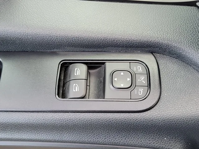 2025 Mercedes-Benz Sprinter 2500 Cargo 170 WB High Roof photo 16