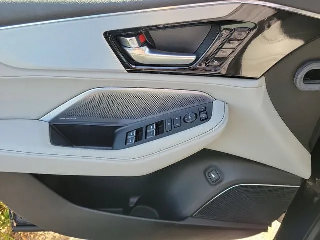 2025 Acura MDX Technology Package photo 17
