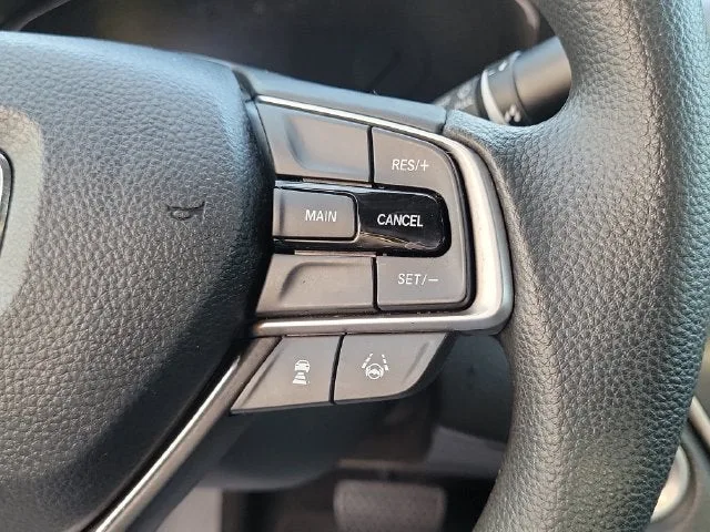 2018 Honda Accord LX photo 18