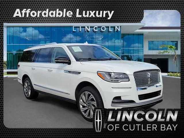 2022 Lincoln Navigator L