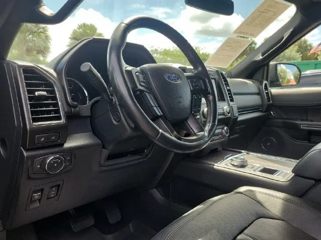2019 Ford Expedition Limited photo 10