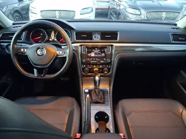 2017 Volkswagen Passat 1.8T SE photo 7