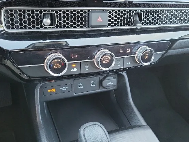 2025 Honda Civic LX photo 27