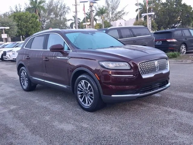 2023 Lincoln Nautilus Standard photo 21