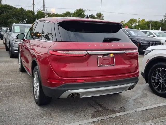 2024 Lincoln Corsair Premiere photo 3