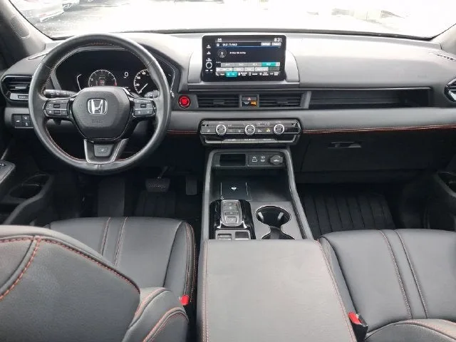 2024 Honda Pilot TrailSport photo 7