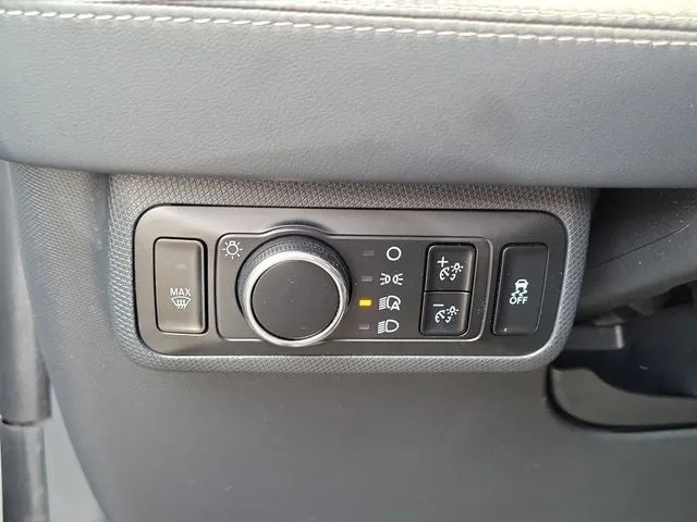 2024 Ford Mustang Mach-E Premium photo 14