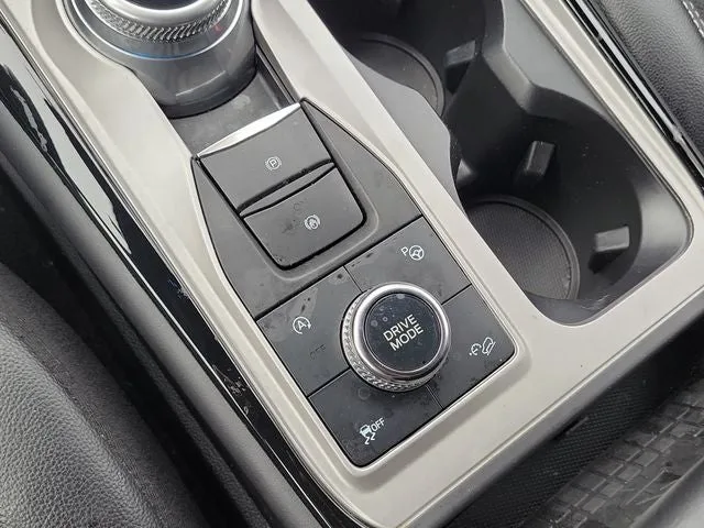 2023 Ford Explorer ST photo 30