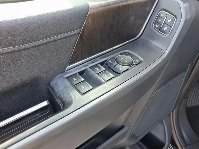 2021 Ford F-150 Lariat photo 13