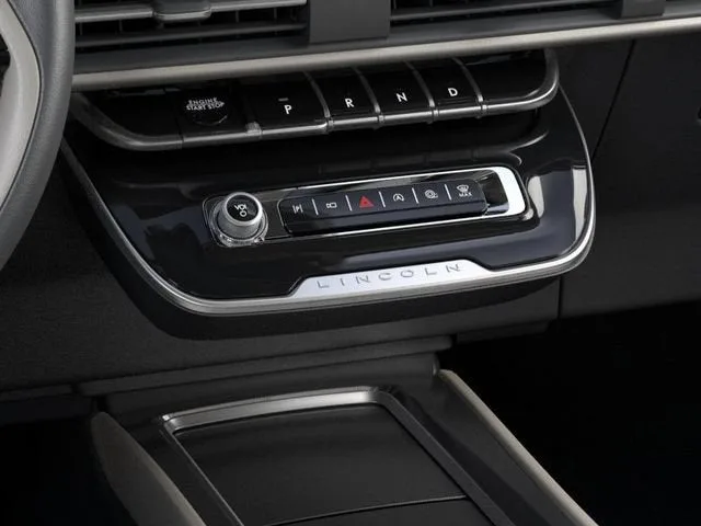 2026 Lincoln Corsair Premiere photo 15