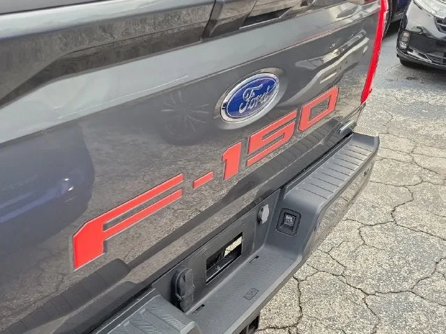 2023 Ford F-150 Lariat photo 5