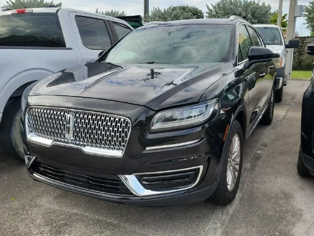2020 Lincoln Nautilus Standard photo 3