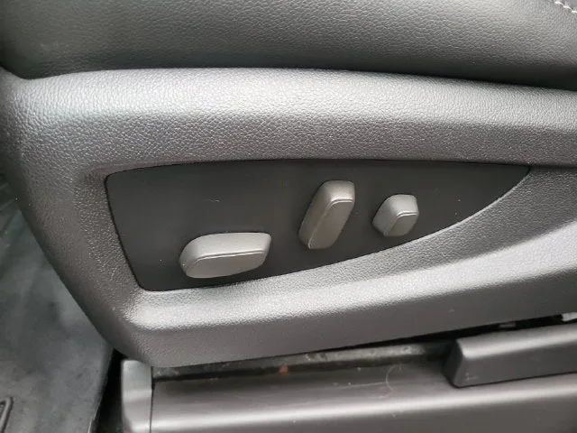 2014 Chevrolet Silverado 1500 LTZ 2LZ photo 14