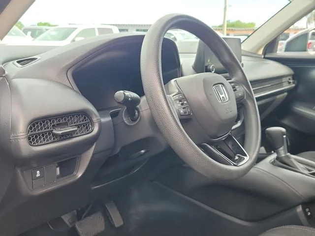 2025 Honda HR-V LX photo 8