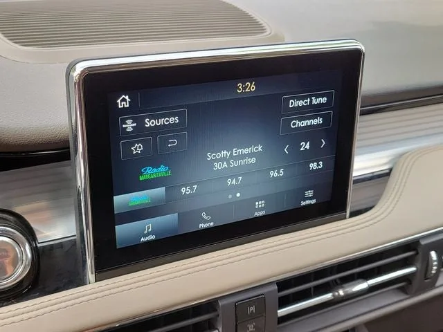 2022 Lincoln Corsair Standard photo 25