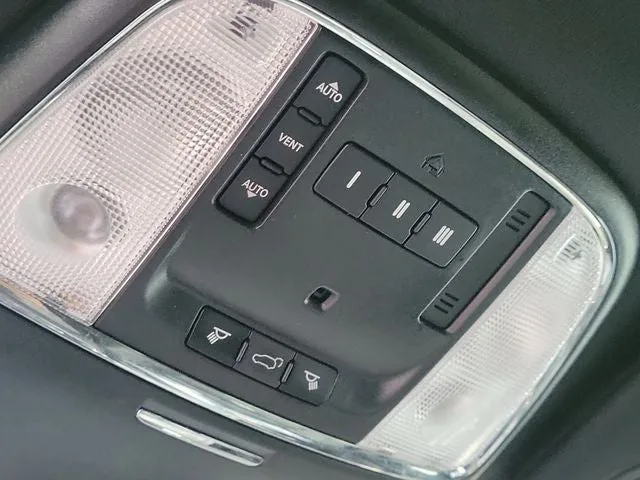 2019 Dodge Durango R/T photo 32