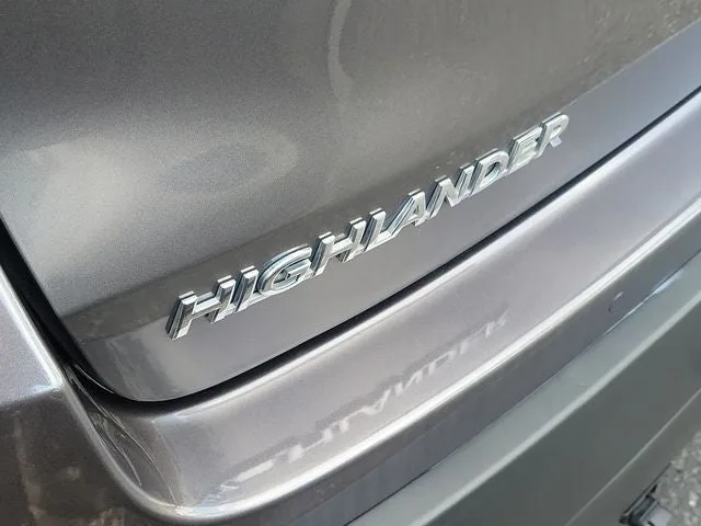 2017 Toyota Highlander Limited Platinum photo 6
