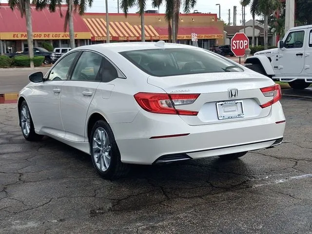 2018 Honda Accord LX photo 3