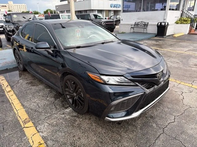 2021 Toyota Camry XSE photo 3
