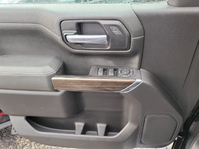 2021 Chevrolet Silverado 1500 LT photo 16