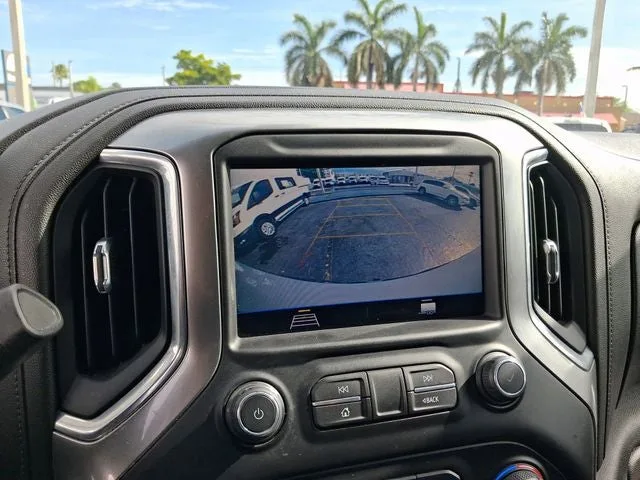 2021 Chevrolet Silverado 1500 LT photo 21