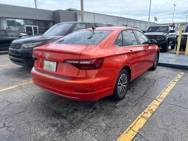 2019 Volkswagen Jetta SEL photo 8